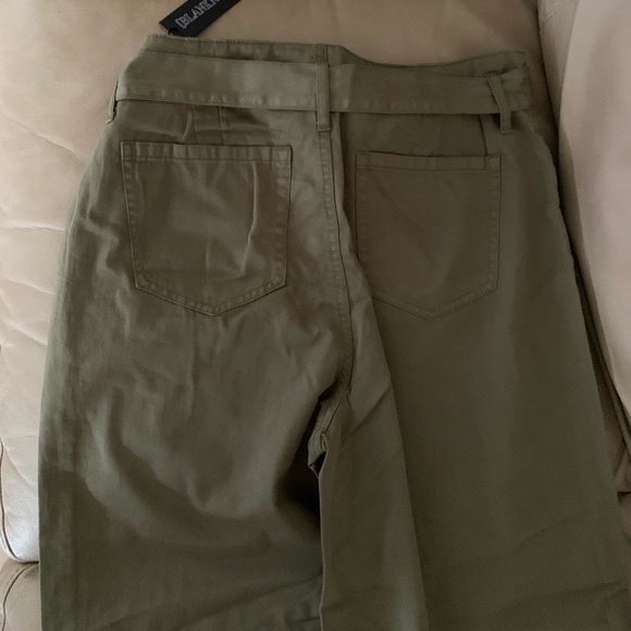 [Blank NYC] Womens Belted Paperbag
Casual Wide Leg Pants - Picture 9 of 17